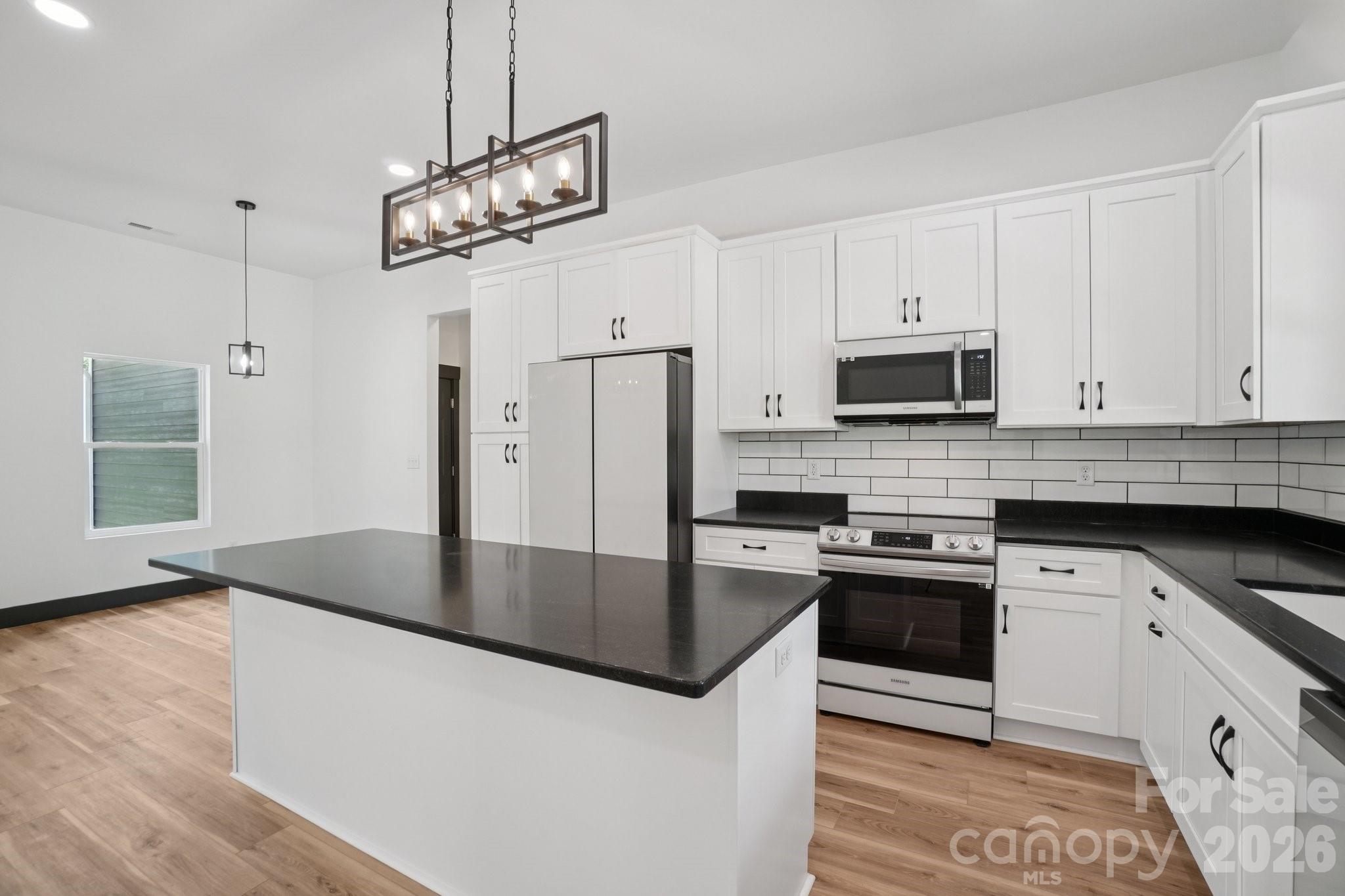 86 Point Hope Lane Hendersonville NC 28792