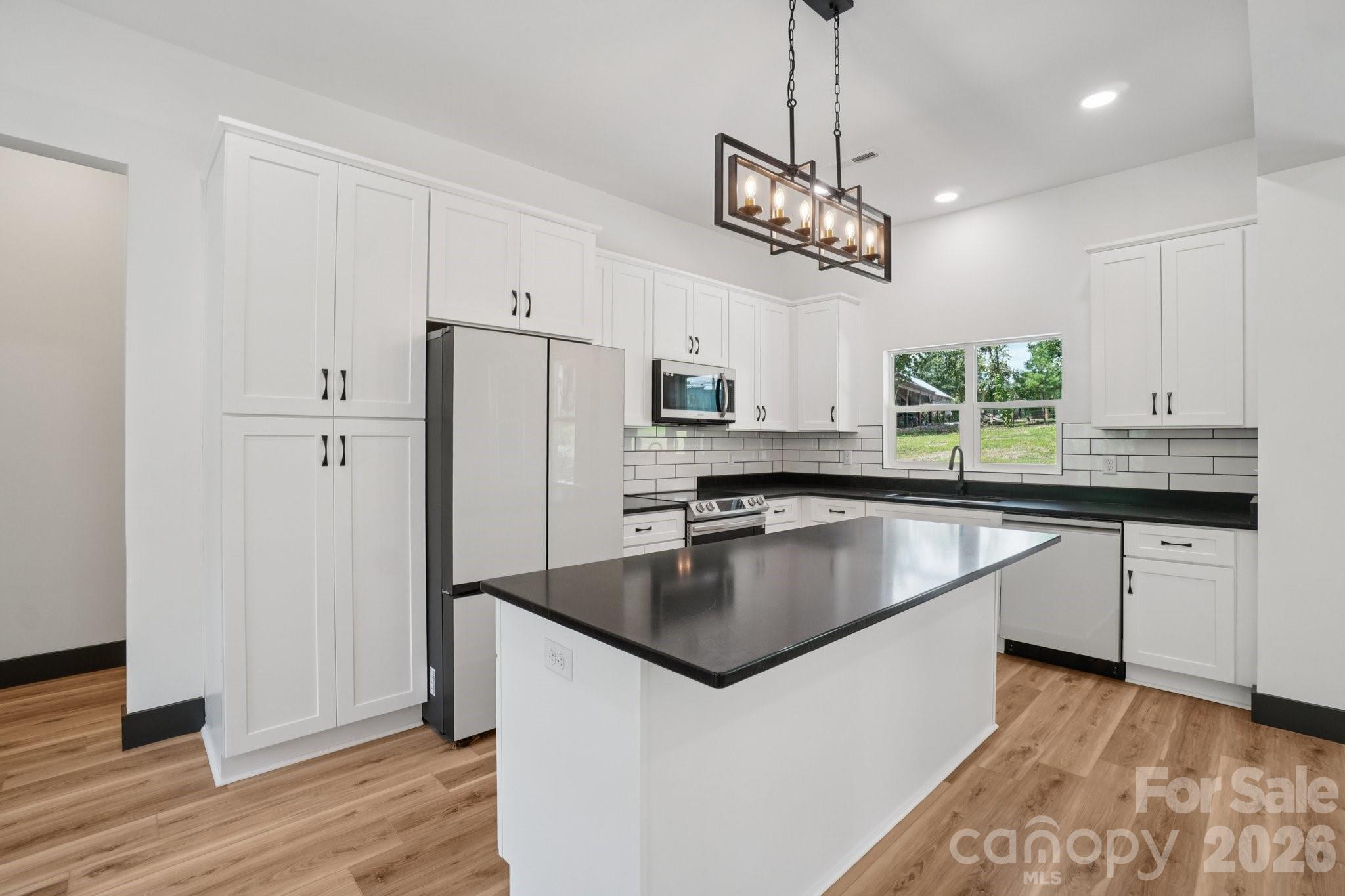 86 Point Hope Lane Hendersonville NC 28792
