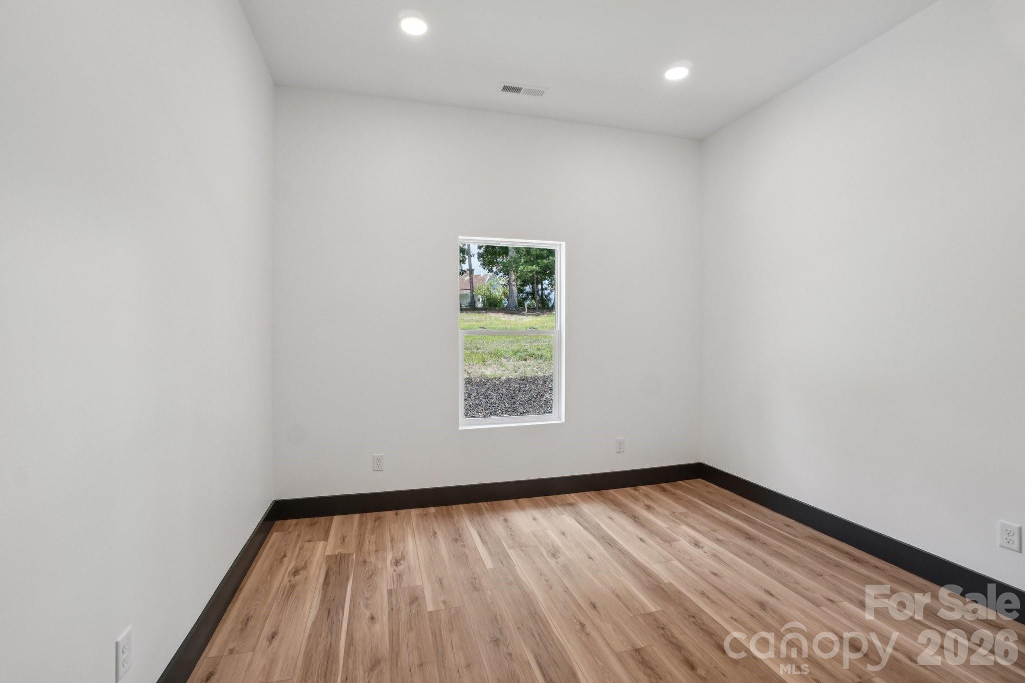 86 Point Hope Lane Hendersonville NC 28792