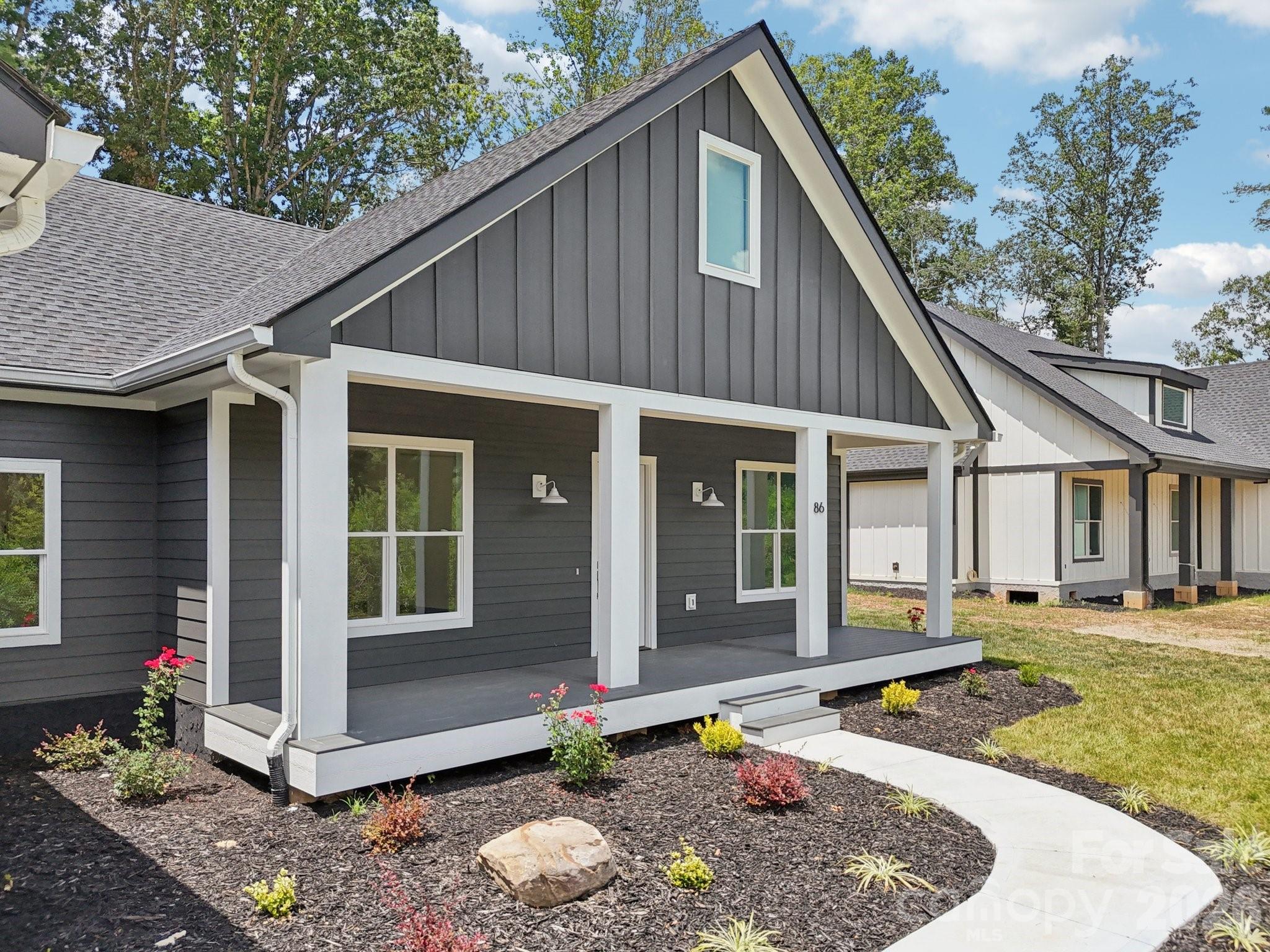 86 Point Hope Lane Hendersonville NC 28792