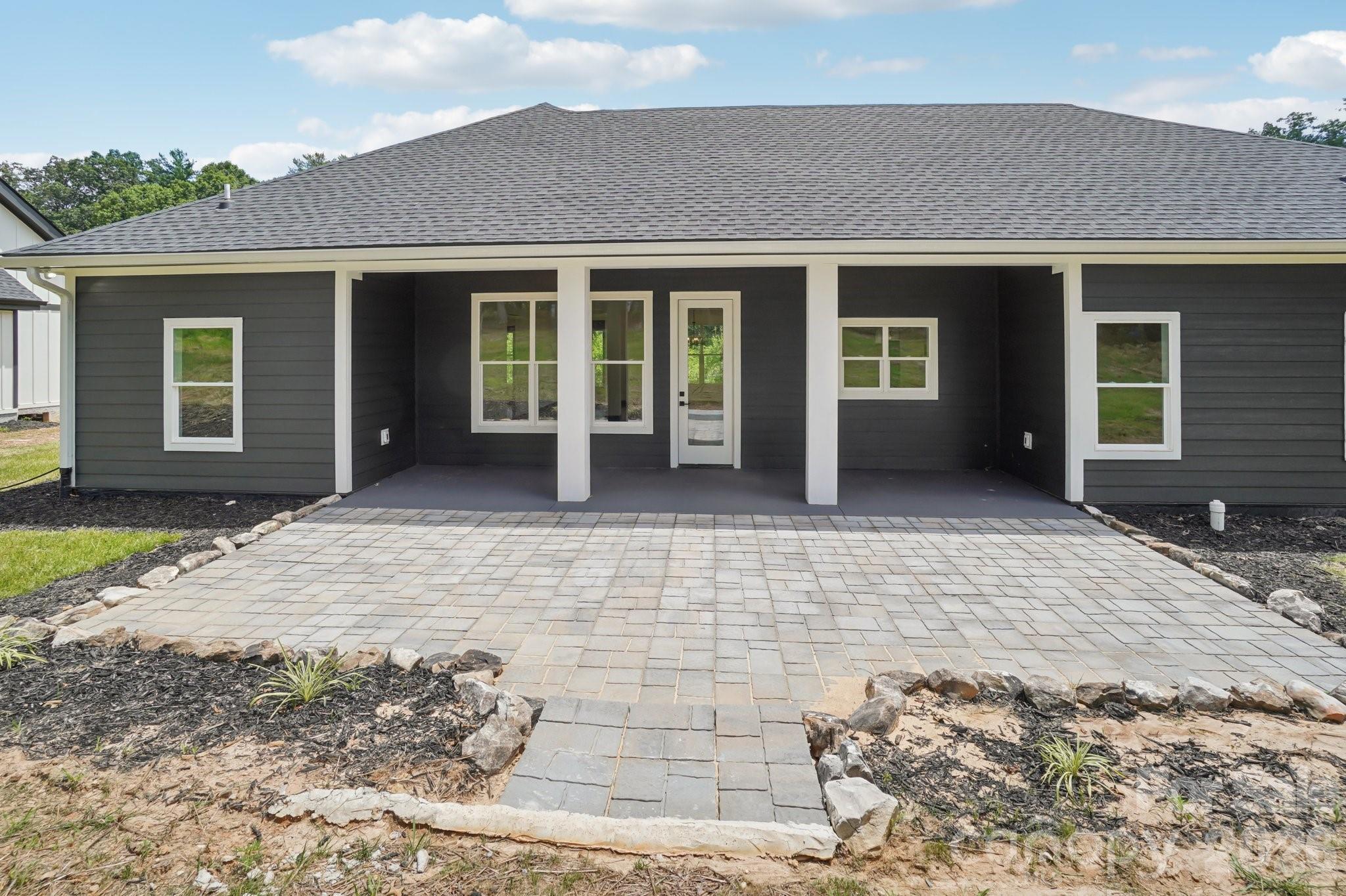 86 Point Hope Lane Hendersonville NC 28792