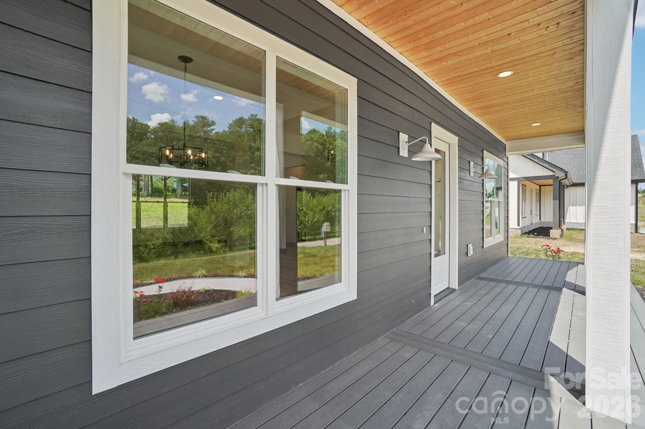 86 Point Hope Lane Hendersonville NC 28792