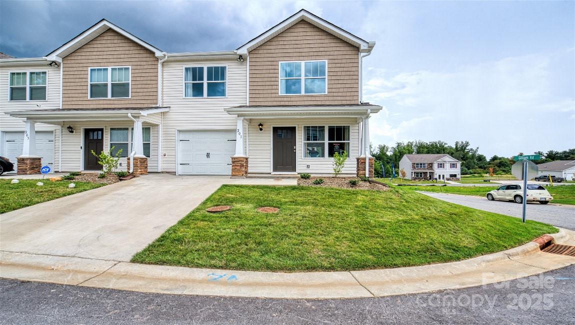 4 Virginia Commons Drive Arden NC 28704