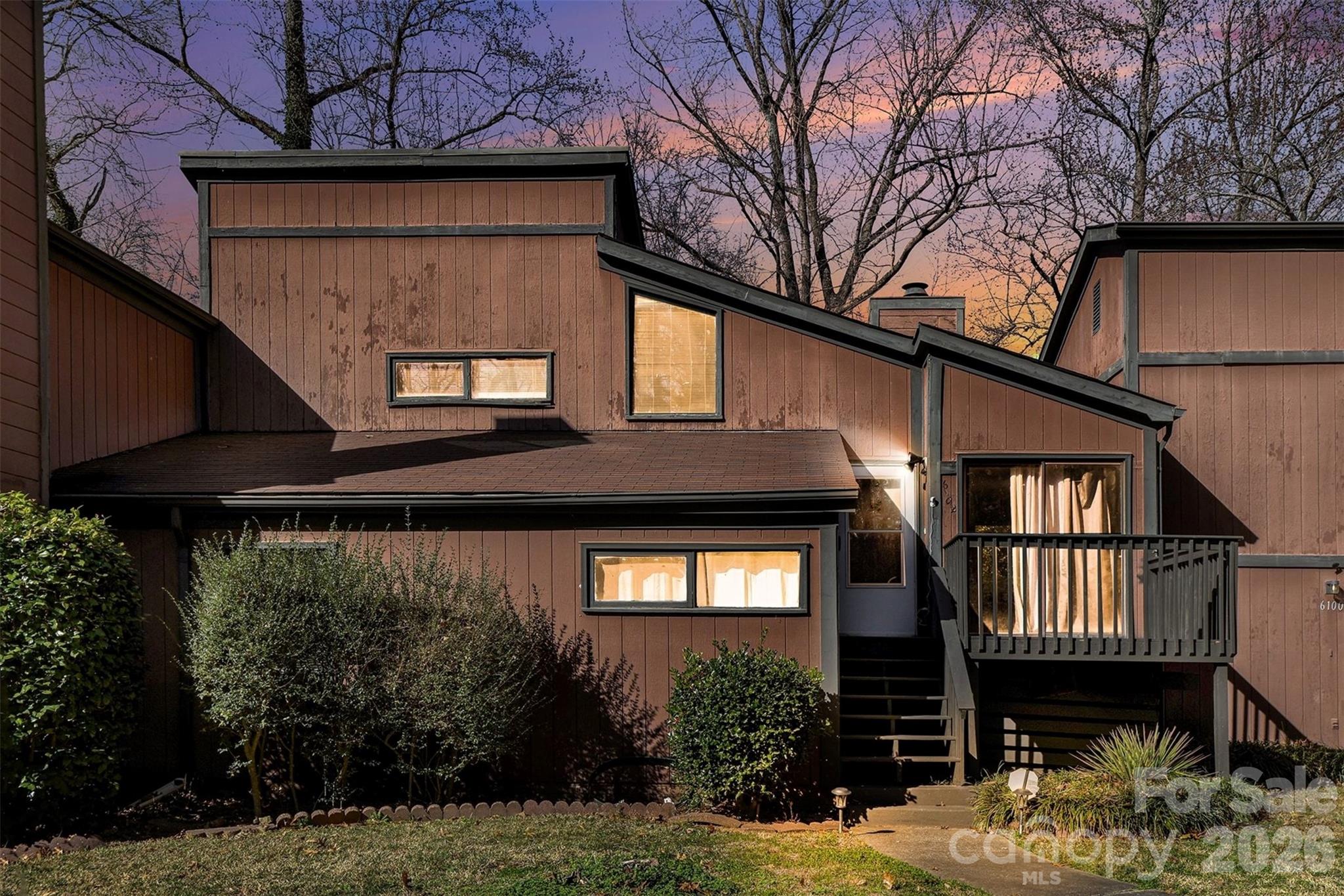 6102 Honeysuckle Lane Charlotte NC 28212