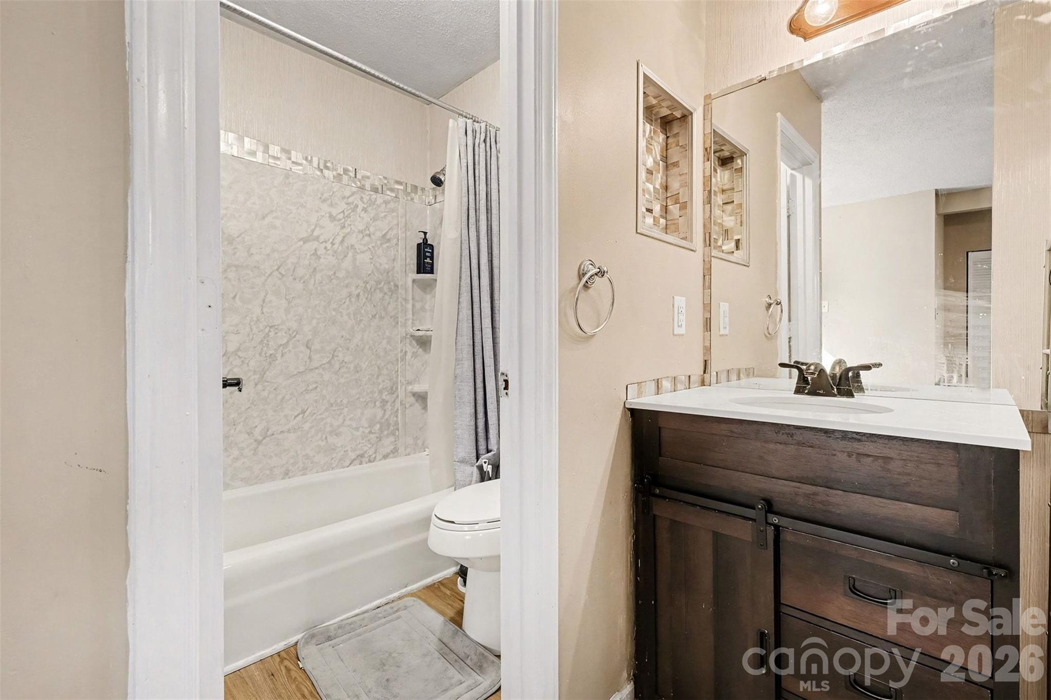 6102 Honeysuckle Lane Charlotte NC 28212