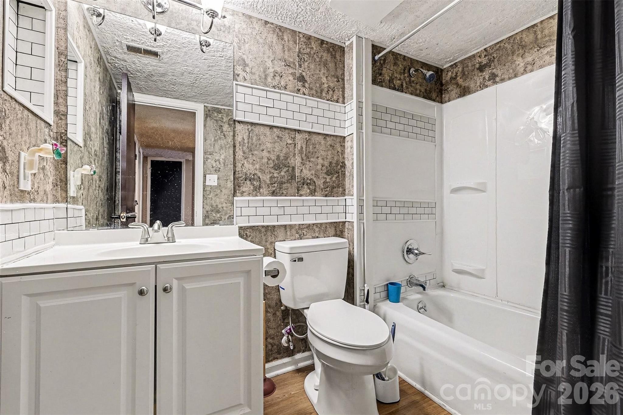 6102 Honeysuckle Lane Charlotte NC 28212