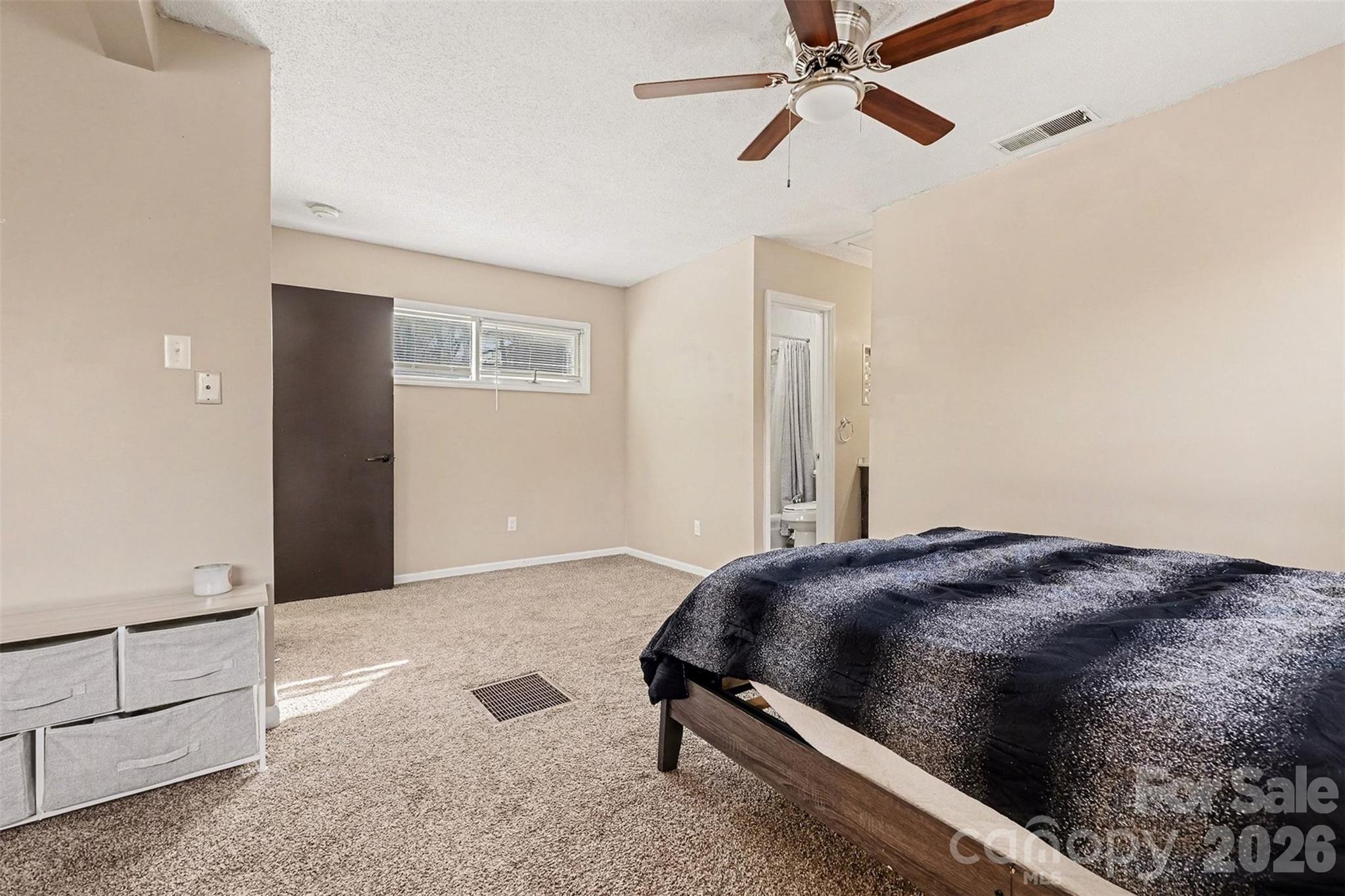 6102 Honeysuckle Lane Charlotte NC 28212