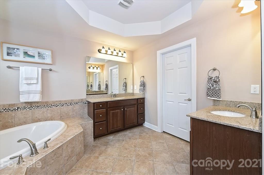 3904 Hounslow Lane Harrisburg NC 28075
