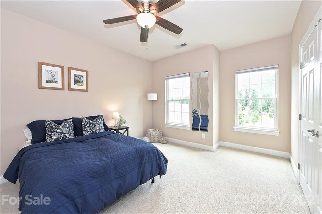 3904 Hounslow Lane Harrisburg NC 28075