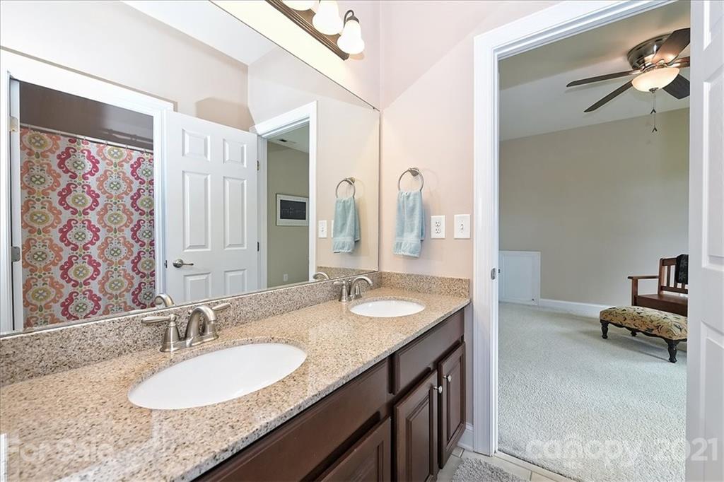 3904 Hounslow Lane Harrisburg NC 28075