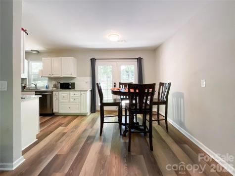 2113 Killarney Place Charlotte NC 28262
