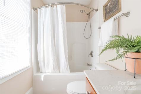 20 Cross Place Asheville NC 28801