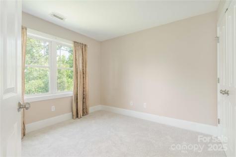20 Cross Place Asheville NC 28801