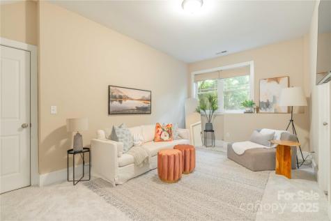 20 Cross Place Asheville NC 28801