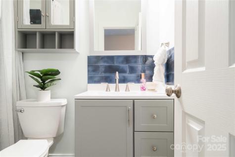 20 Cross Place Asheville NC 28801