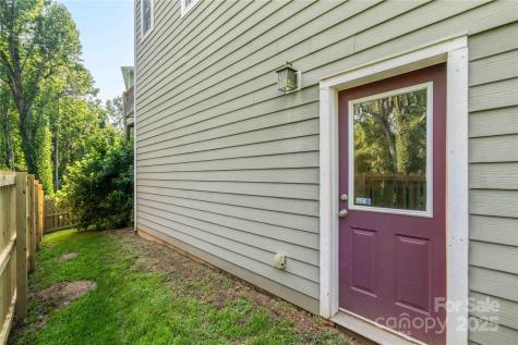 20 Cross Place Asheville NC 28801