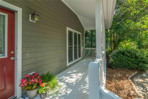 20 Cross Place Asheville NC 28801