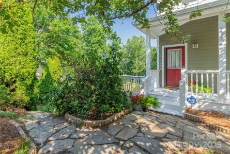 20 Cross Place Asheville NC 28801