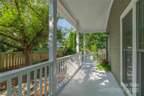 20 Cross Place Asheville NC 28801