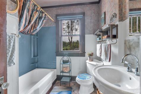 4 Winston Avenue Asheville NC 28803