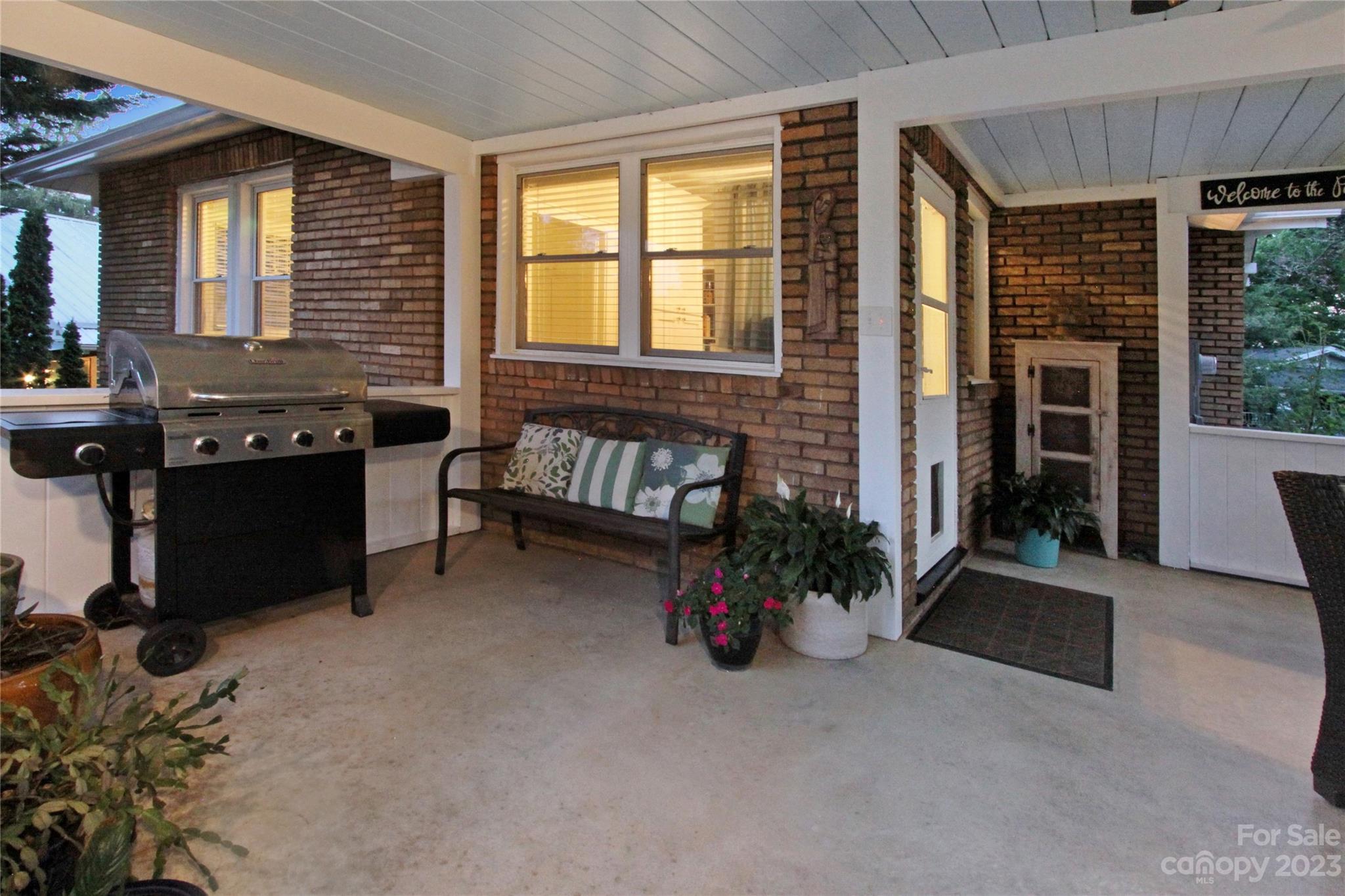 15 Lookout Drive Asheville NC 28804