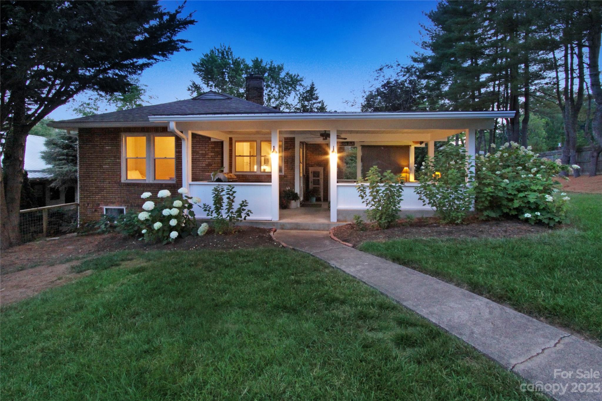 15 Lookout Drive Asheville NC 28804