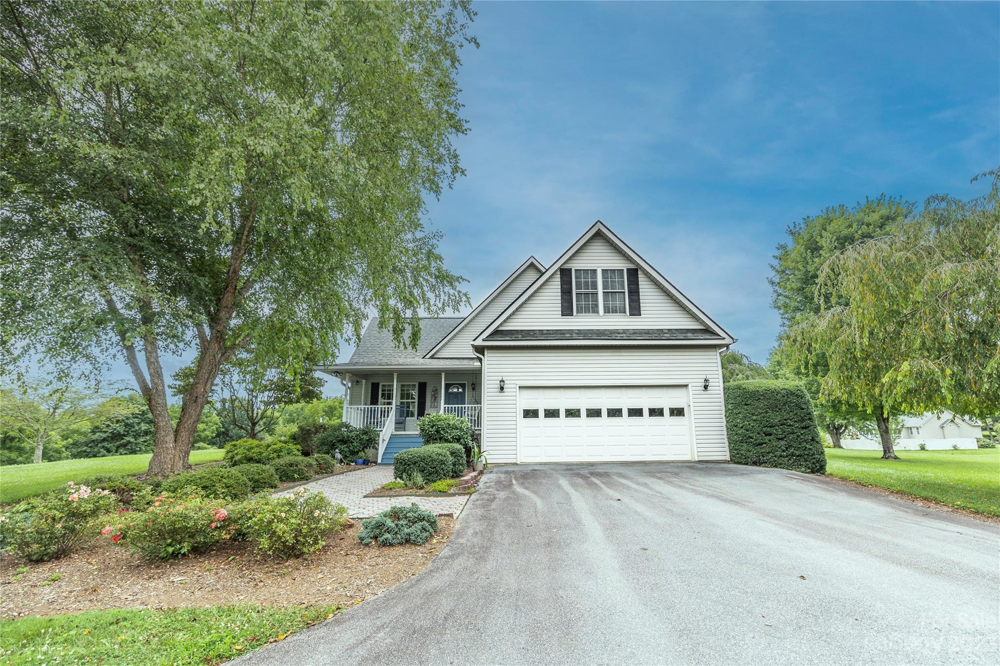 78 Kinvara Lane Horse Shoe NC 28742