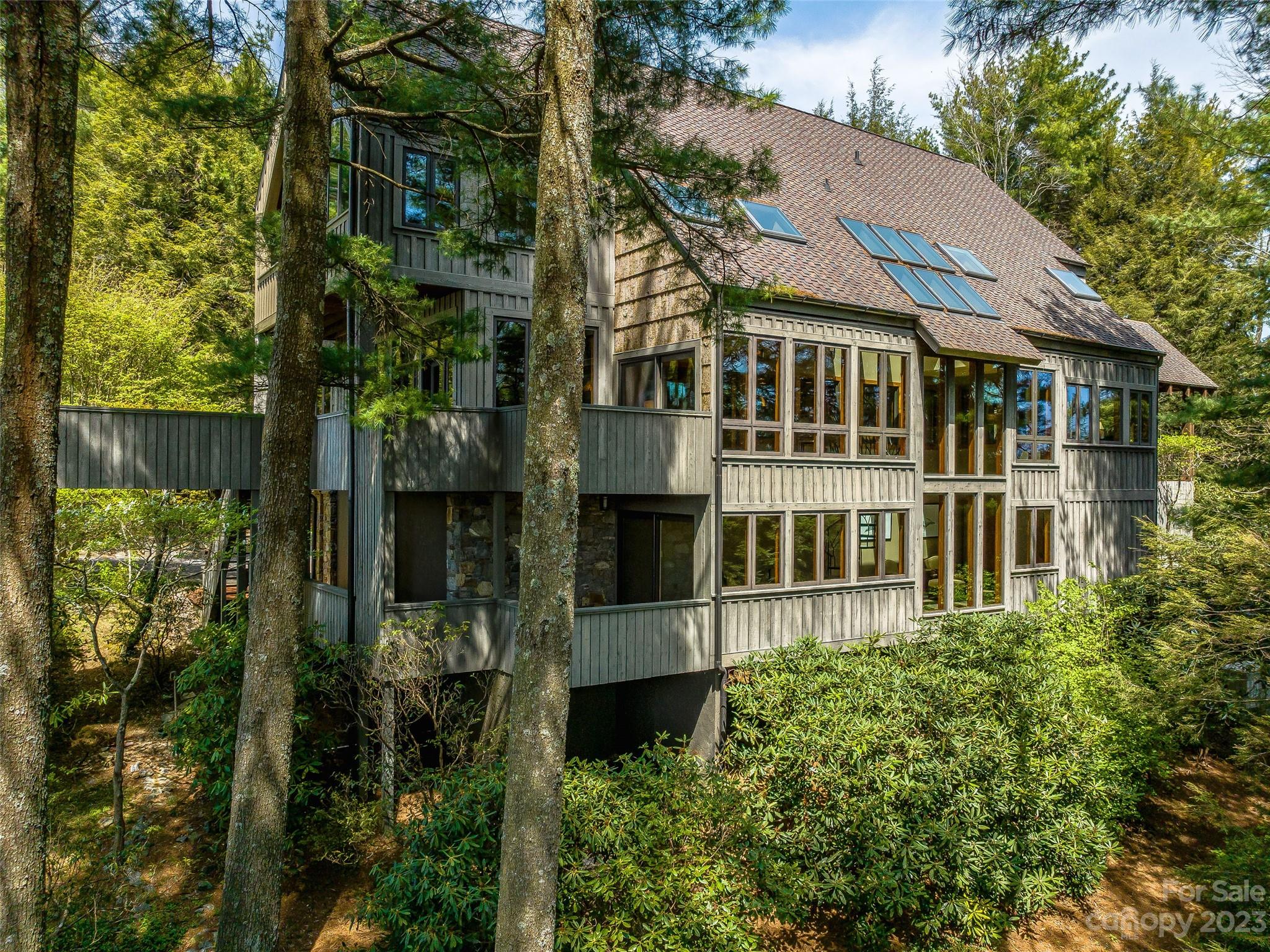 23 Peach Knob Drive Asheville NC 28804