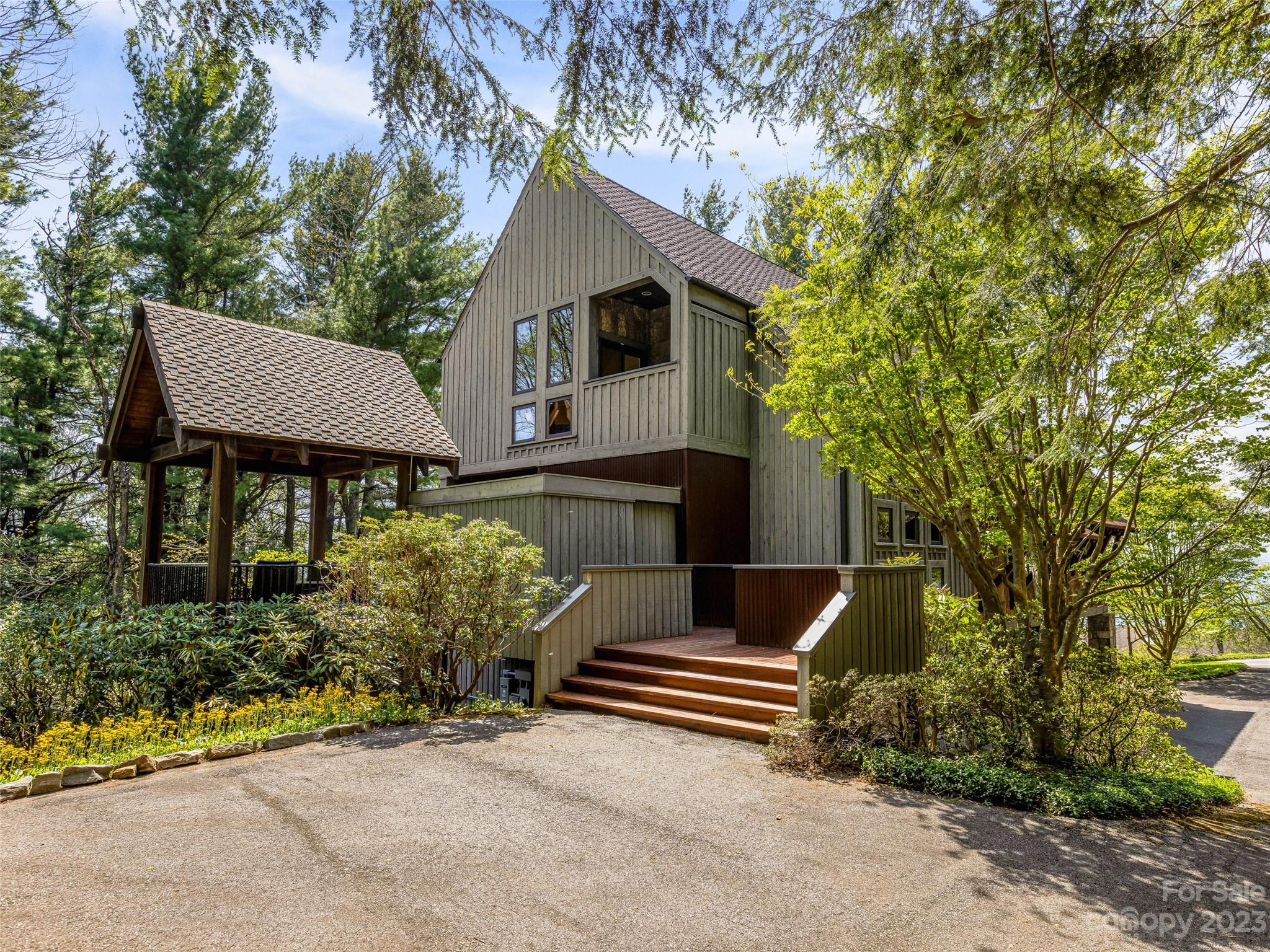 23 Peach Knob Drive Asheville NC 28804
