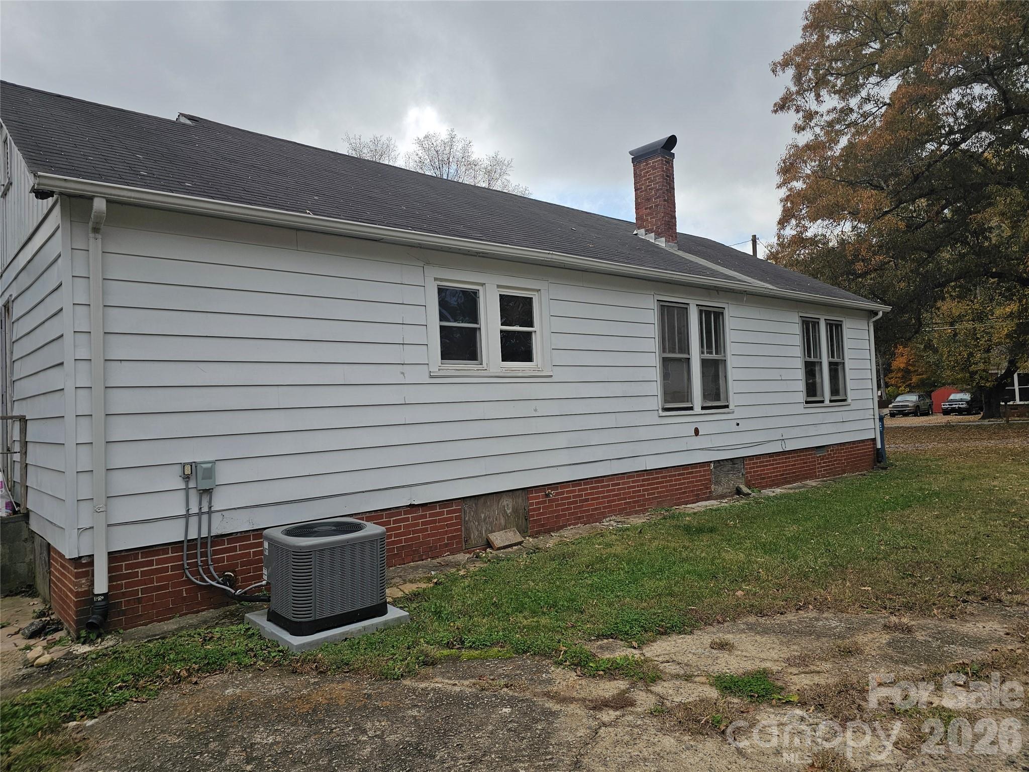 515 26th Street SW Hickory NC 28602