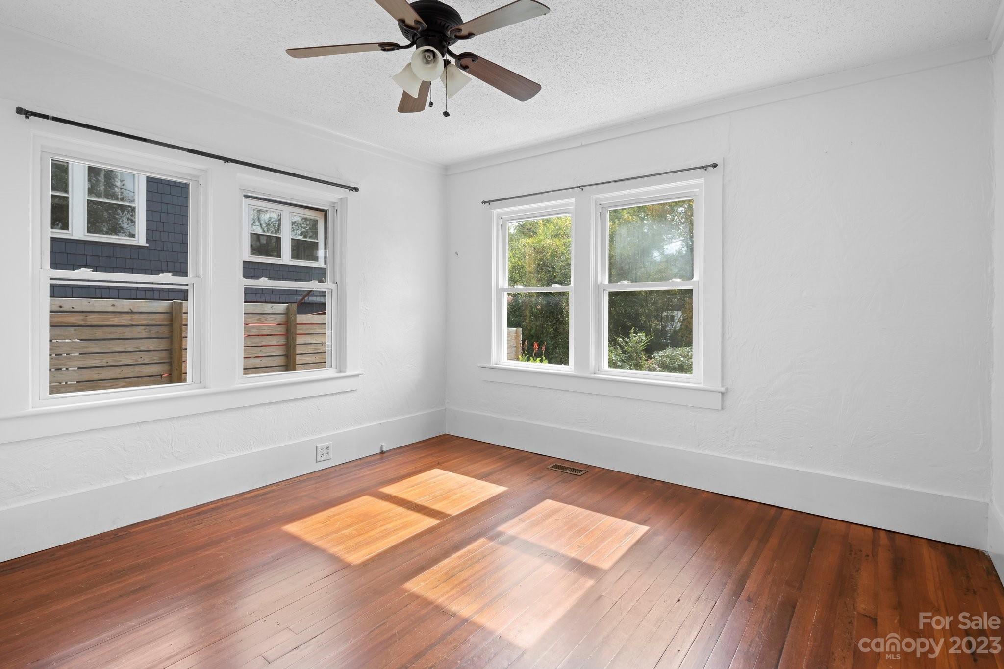 11 Northview Street Asheville NC 28801