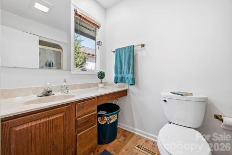2070 Golfside Lane Hendersonville NC 28739