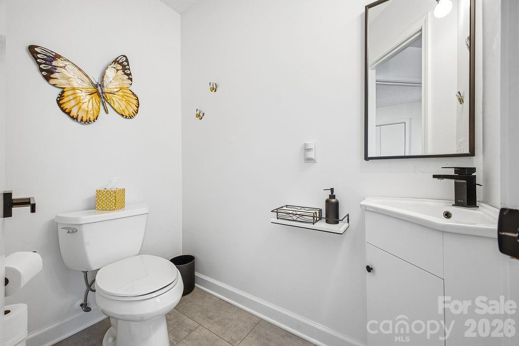2070 Golfside Lane Hendersonville NC 28739