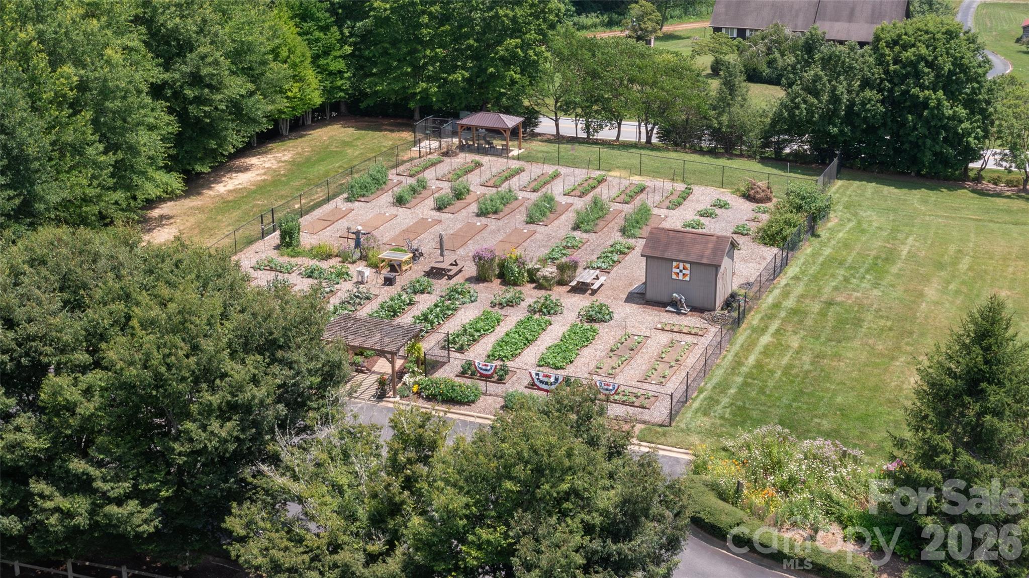 2070 Golfside Lane Hendersonville NC 28739