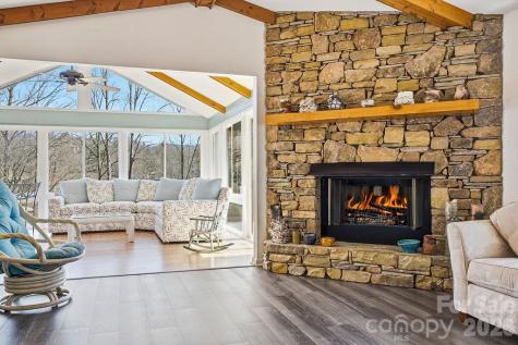 2070 Golfside Lane Hendersonville NC 28739