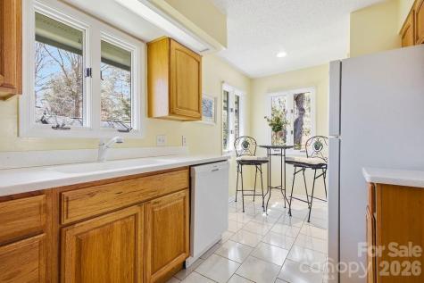 2070 Golfside Lane Hendersonville NC 28739