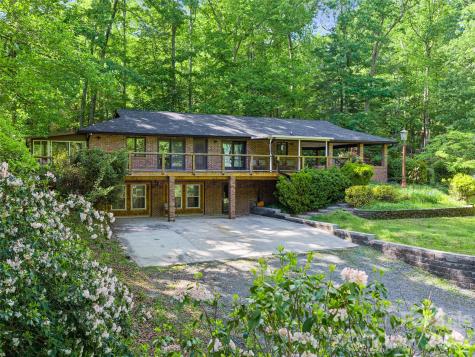303 Brightwater Heights Drive Hendersonville NC 28791