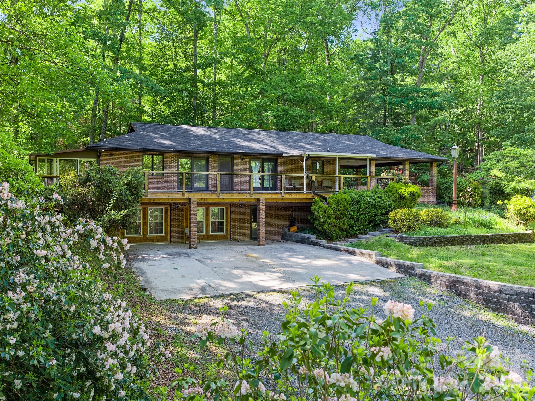 303 Brightwater Heights Drive Hendersonville NC 28791