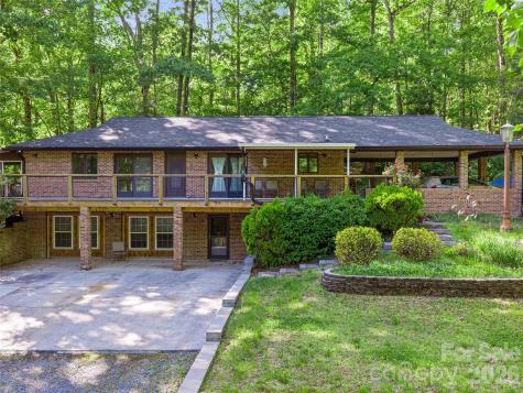 303 Brightwater Heights Drive Hendersonville NC 28791