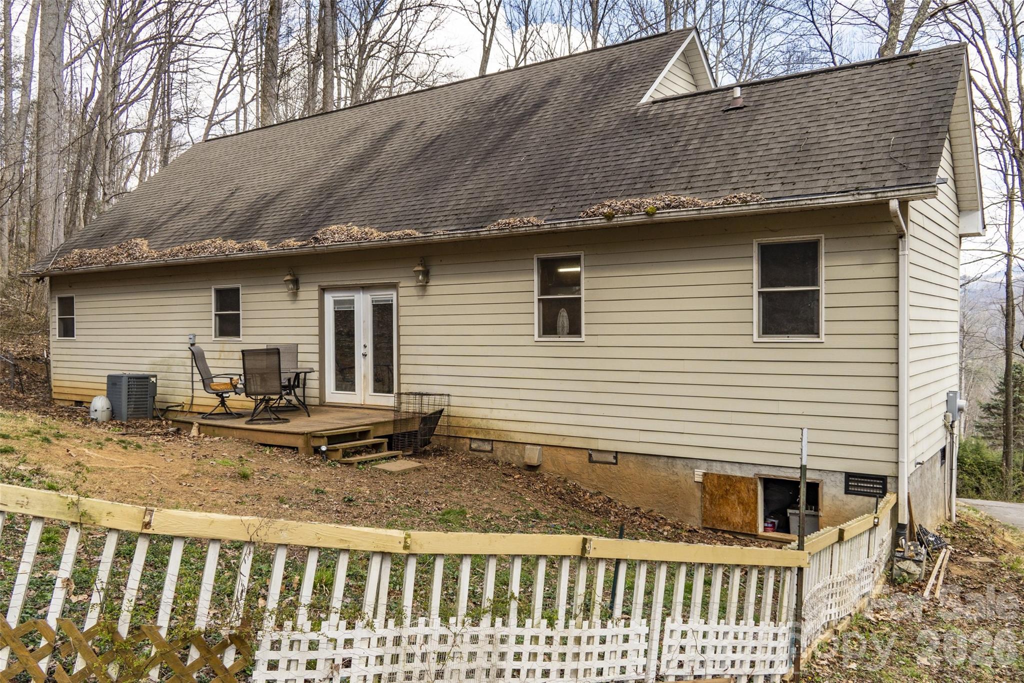 1426 Fern Trail Waynesville NC 28786