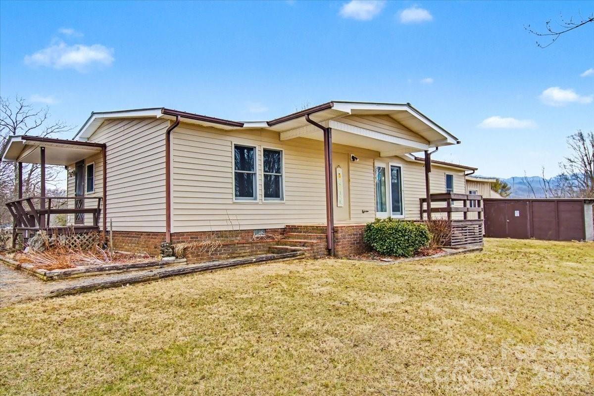 170 Styles Road Burnsville NC 28714