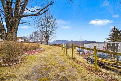 170 Styles Road Burnsville NC 28714