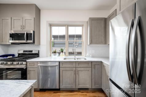 11 Middlebrook Road Asheville NC 28805