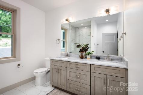 11 Middlebrook Road Asheville NC 28805