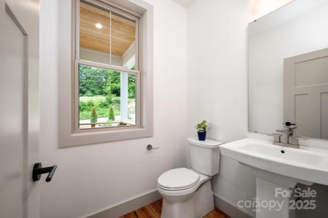 11 Middlebrook Road Asheville NC 28805