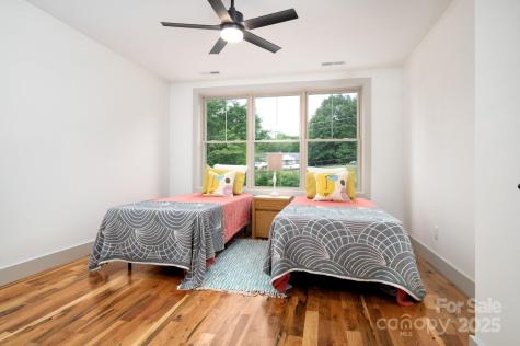 11 Middlebrook Road Asheville NC 28805