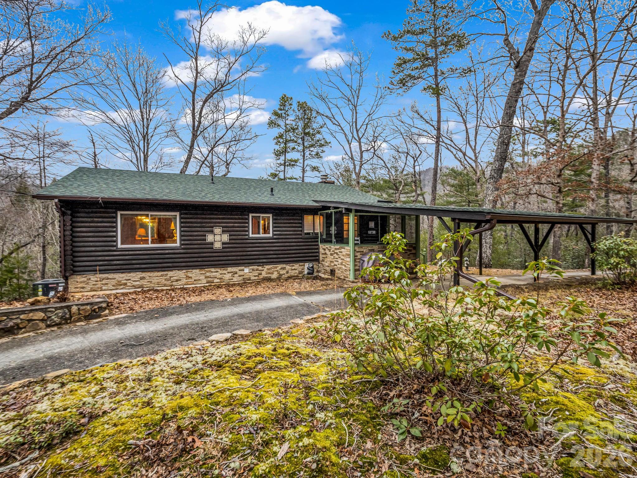 526 Shannons Walk Lake Lure NC 28746