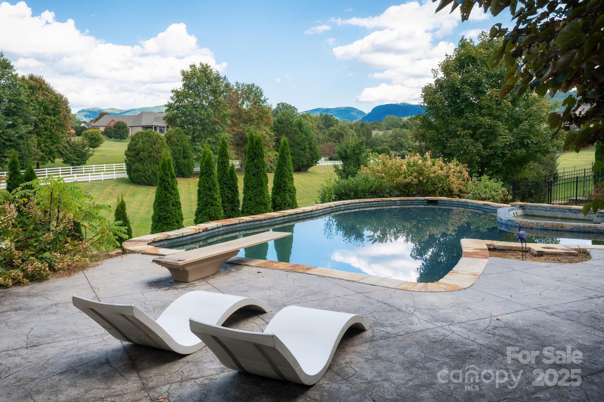 31 Bradford Vistas Drive Fletcher NC 28732