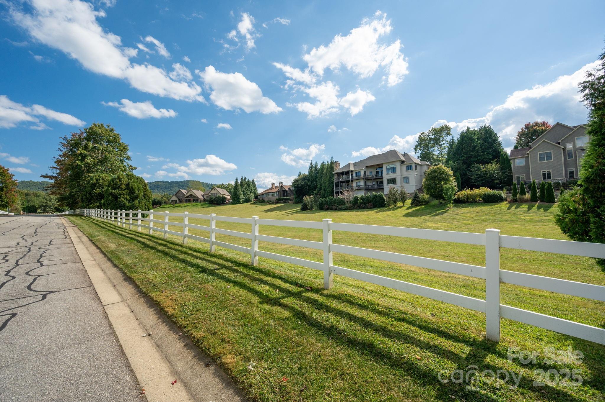 31 Bradford Vistas Drive Fletcher NC 28732