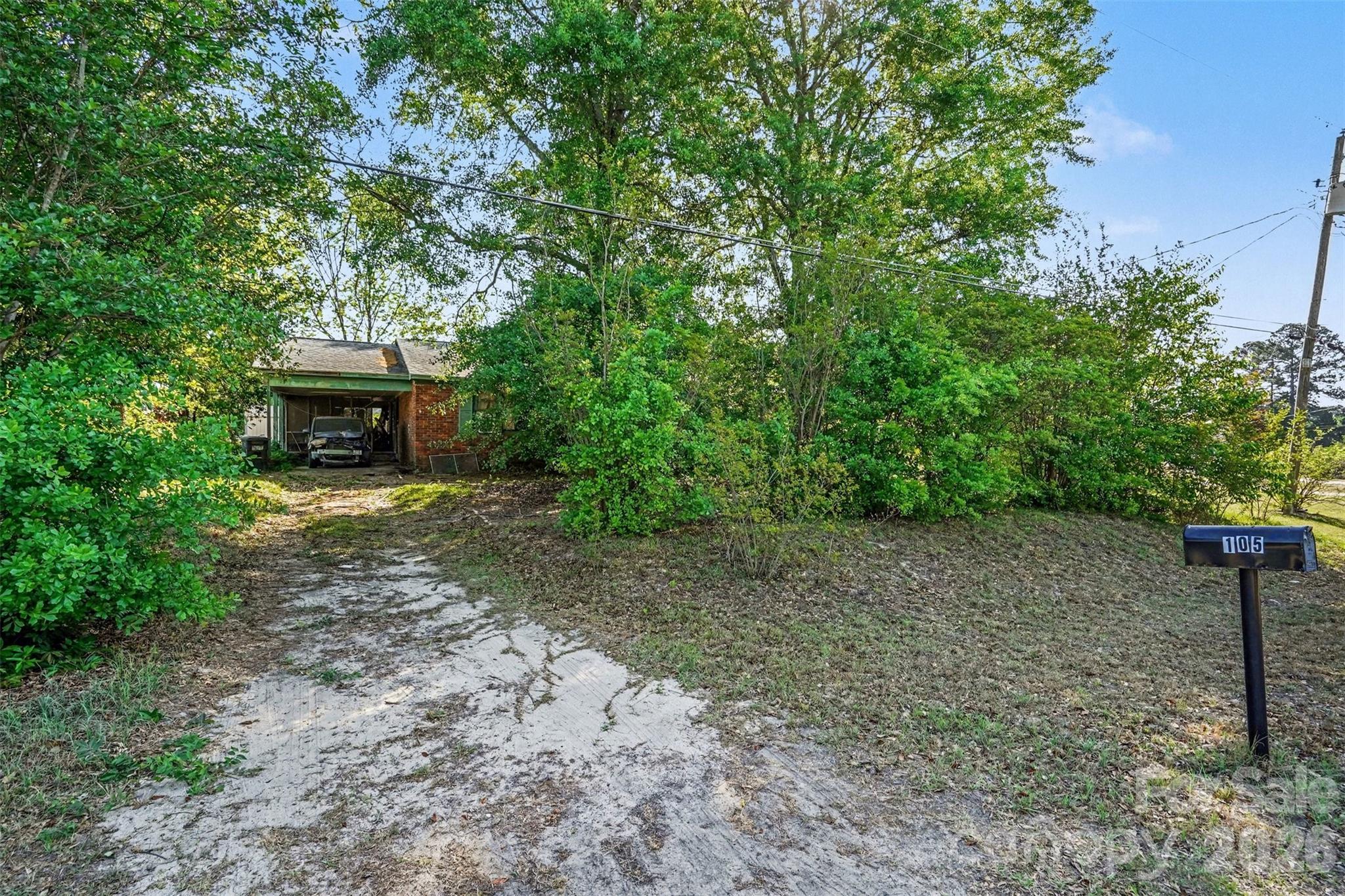 105 W Temple Avenue Rockingham NC 28380